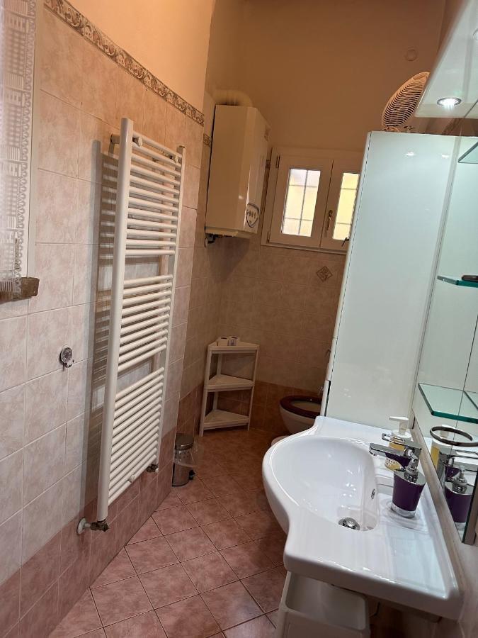 Aosta 3 Apartment Parma Bagian luar foto
