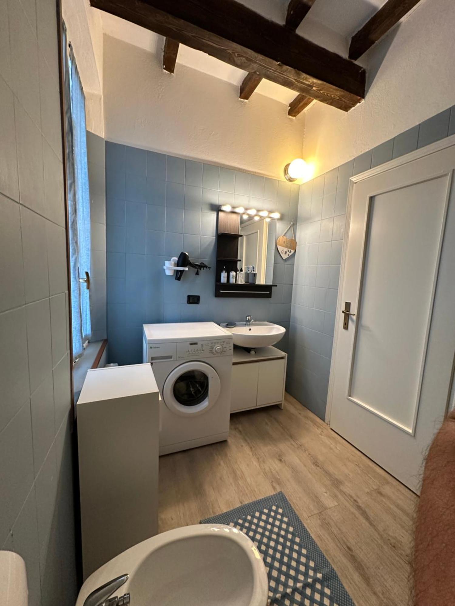 Aosta 3 Apartment Parma Bagian luar foto
